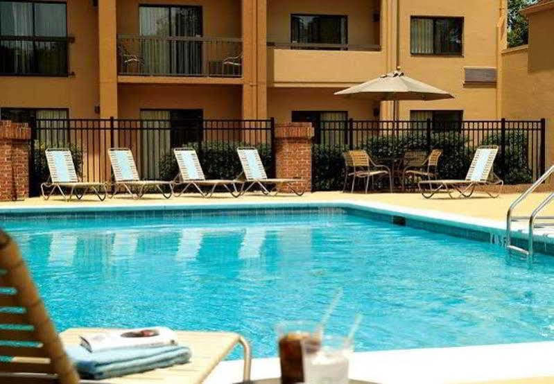 Готель Courtyard By Marriott Atlanta Executive Park/Emory Екстер'єр фото
